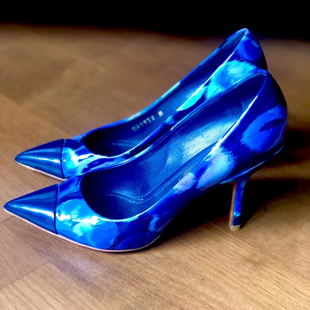 Louis Vuitton leather toe cap pump